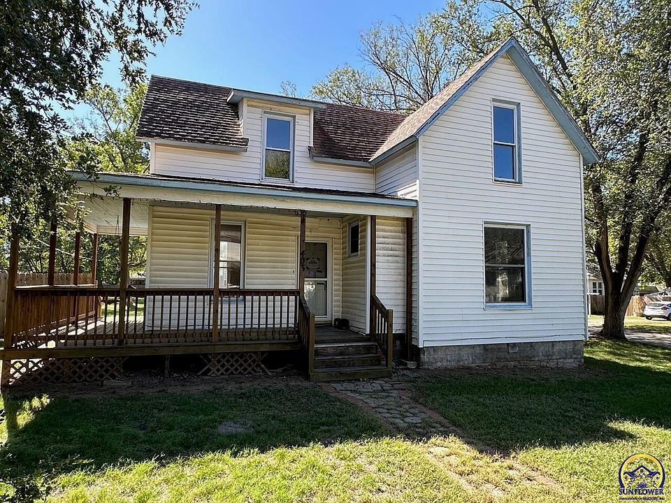 403 E 5th St, Cherryvale, KS 67335 Zillow