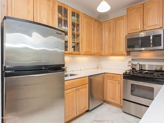 4th image of 84-10 101st St Unit 3S