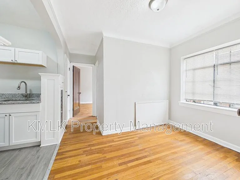 1352 Kenilworth Ave — Photo 12