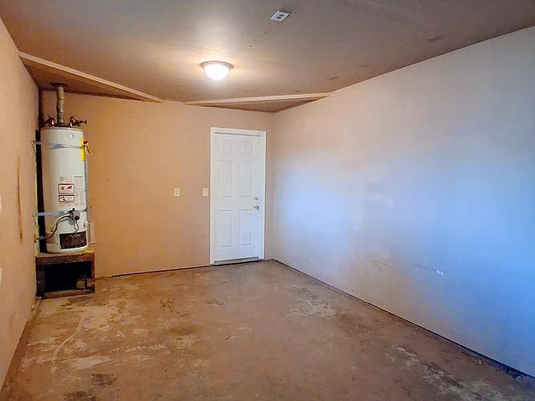 5218 E Lowe — Photo 14