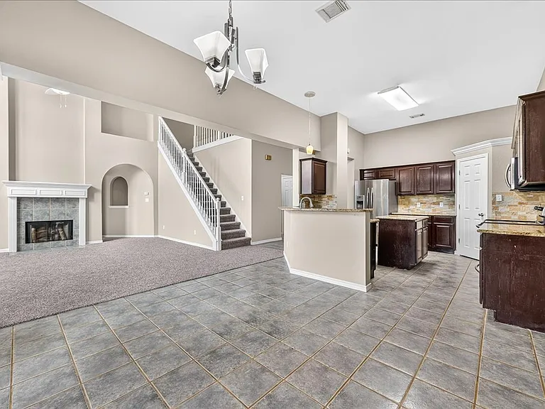 7414 Lake Micala Dr — Photo 18