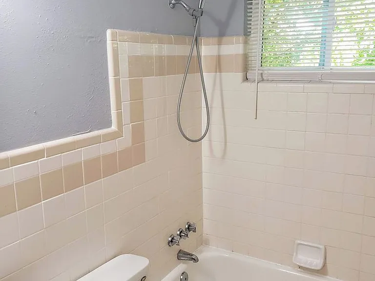 1596 Line Cir — Photo 23