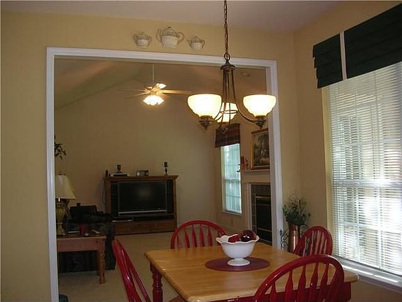 5th image of 620 Treeline Ct