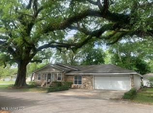 4501 Atchison St, Moss Pt, MS 39563