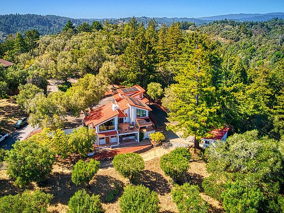 2nd image of 3430 Loma Alta Ln