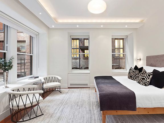 4th image of 15 W 20th St APT 3B