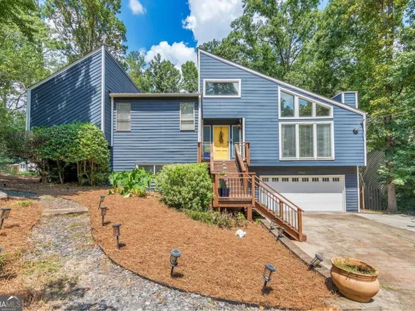 3701 Thornwood Way, Marietta, GA 30062
