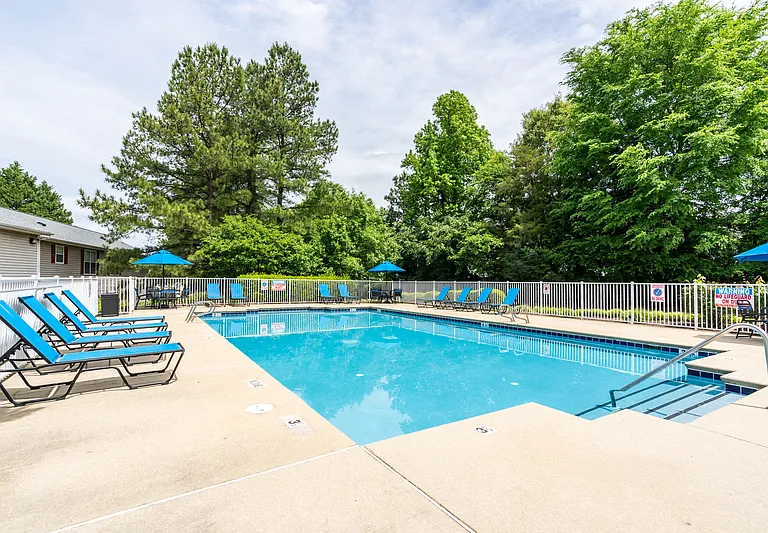 River Birch at Town Center Apartments — Photo 1
