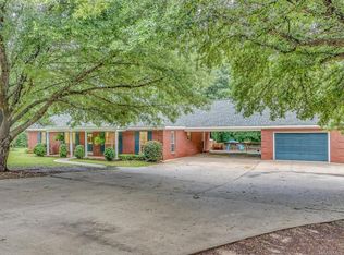 261 Fraley Ln, Deatsville, AL 36022