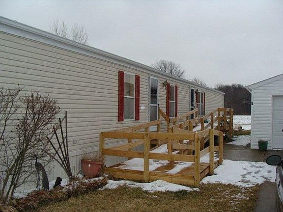 5th image of 7 Ford Ln