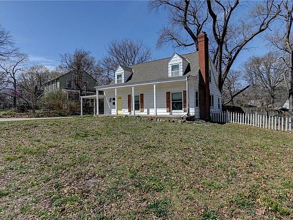 2nd image of 5300 Sycamore Dr