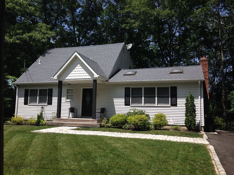 54 Cedar St, Calverton, NY 11933 Zillow