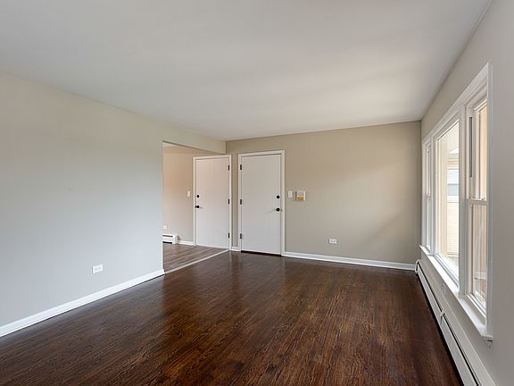 2nd image of 5501 W Edmunds St APT 2C