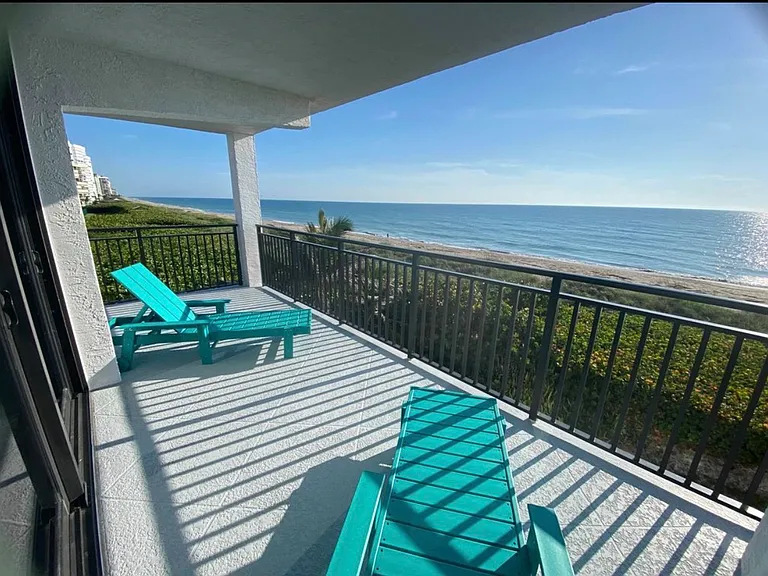 101022 S Ocean Dr — Photo 4