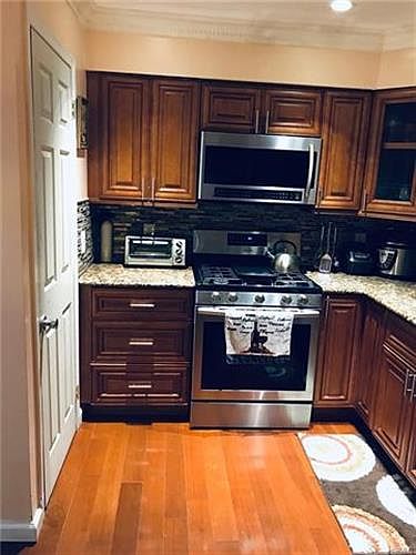 2nd image of 18 Fitzgerald Ct