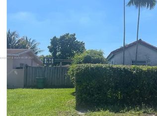 6820 SW 19th Ter, Miami, FL 33155