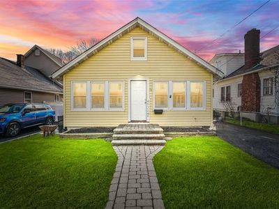 12 Smith Street, Stony Pt, NY, 10980