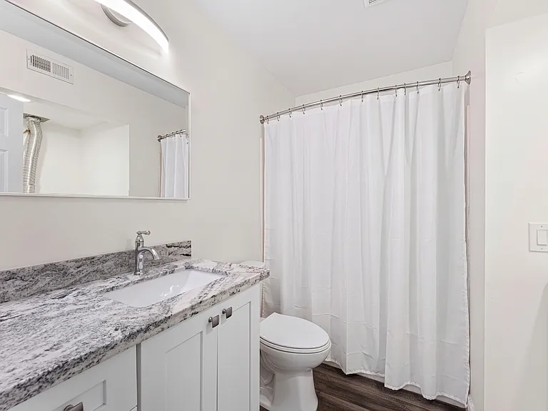 1947 Swallow Ln — Photo 12
