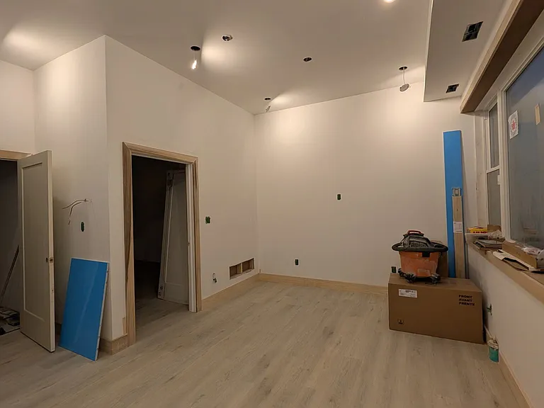 625 Harvie Ave #5 — Photo 8
