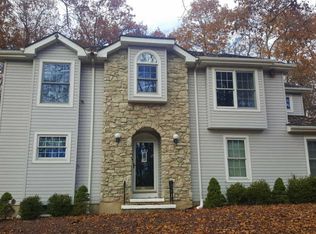 151 Reunion Rdg, East Stroudsburg, PA 18301