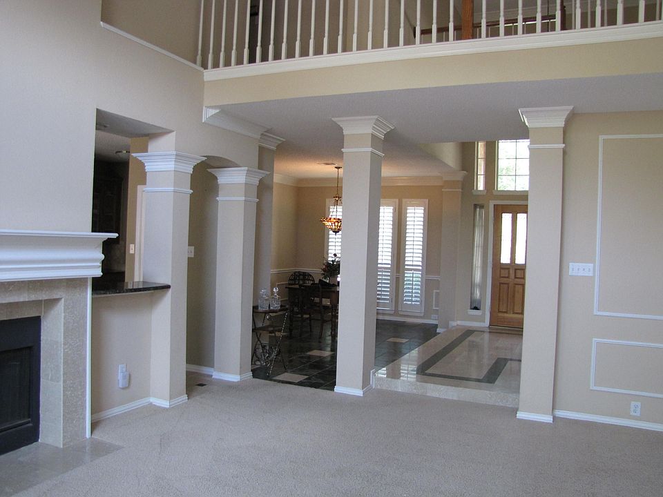 1st image of 216 Pecan Hollow Dr