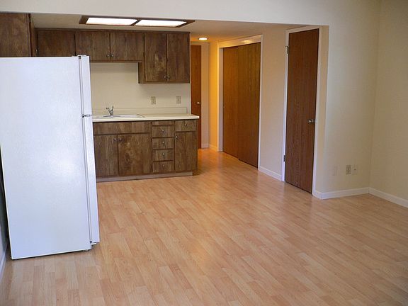 4th image of 2915 34th St APT 3