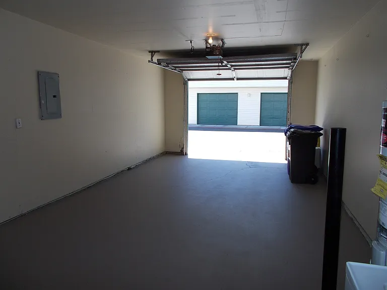 Emerald Pointe — Photo 12