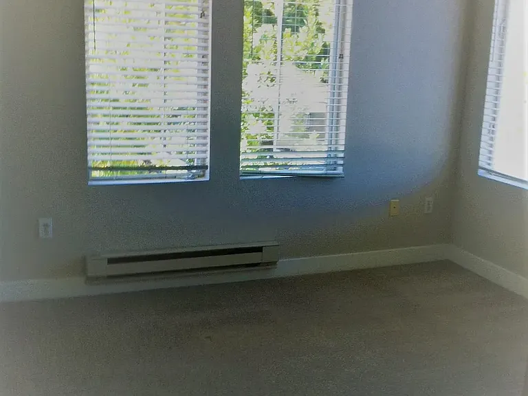 3x2 / 1240 sf / Guest Bedroom 1: