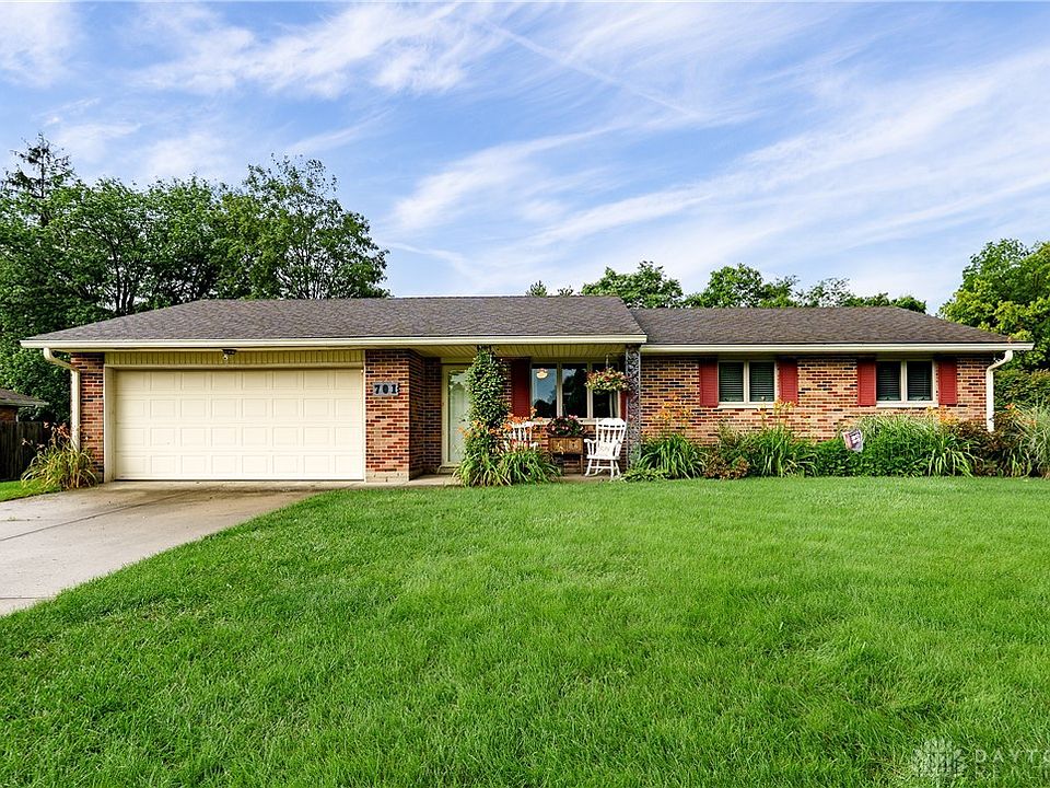 1st image of 701 Robindale Dr