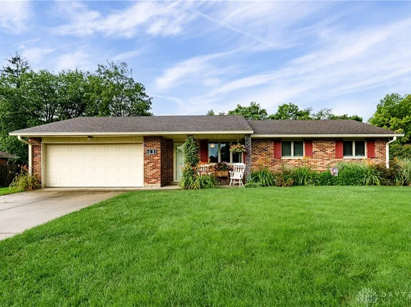 701 Robindale Dr, Waynesville, OH 45068