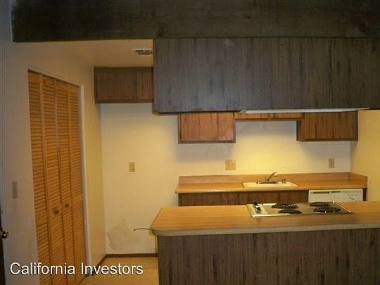 2nd image of 7535 Gallant Cir
