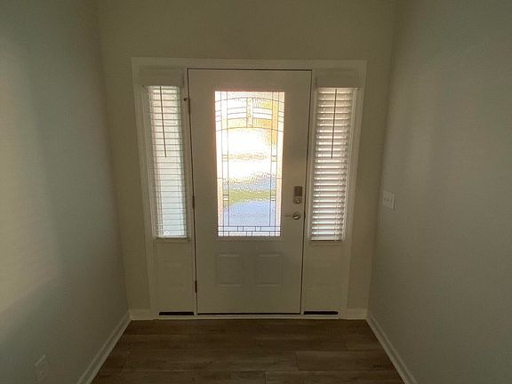 3rd image of 5728 Park West Cir