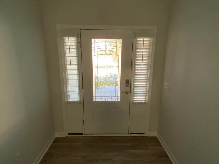 5728 Park West Cir — Photo 3