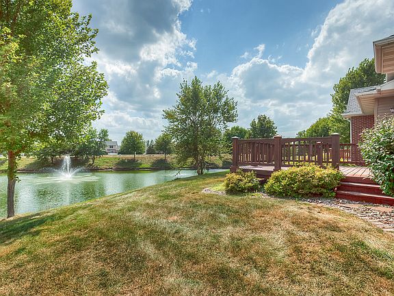 5th image of 3044 Burnham Dr