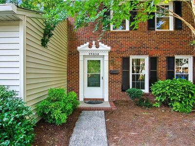 3985 E Valley Ct #B, Winston Salem, NC, 27106