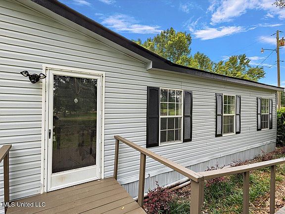 5th image of 1035 Jasper Ln