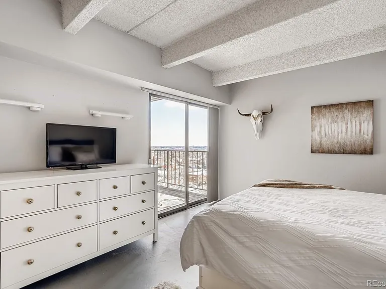 1433 N Williams St #Penthouse 5 — Photo 15