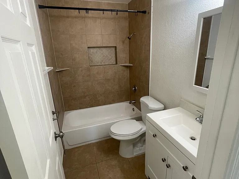 27750 Tyrrell Ave #3 — Photo 3