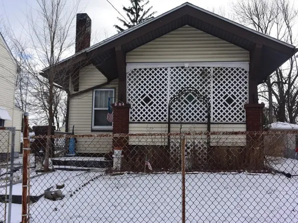 984 McKinley Ave, Akron, OH 44306