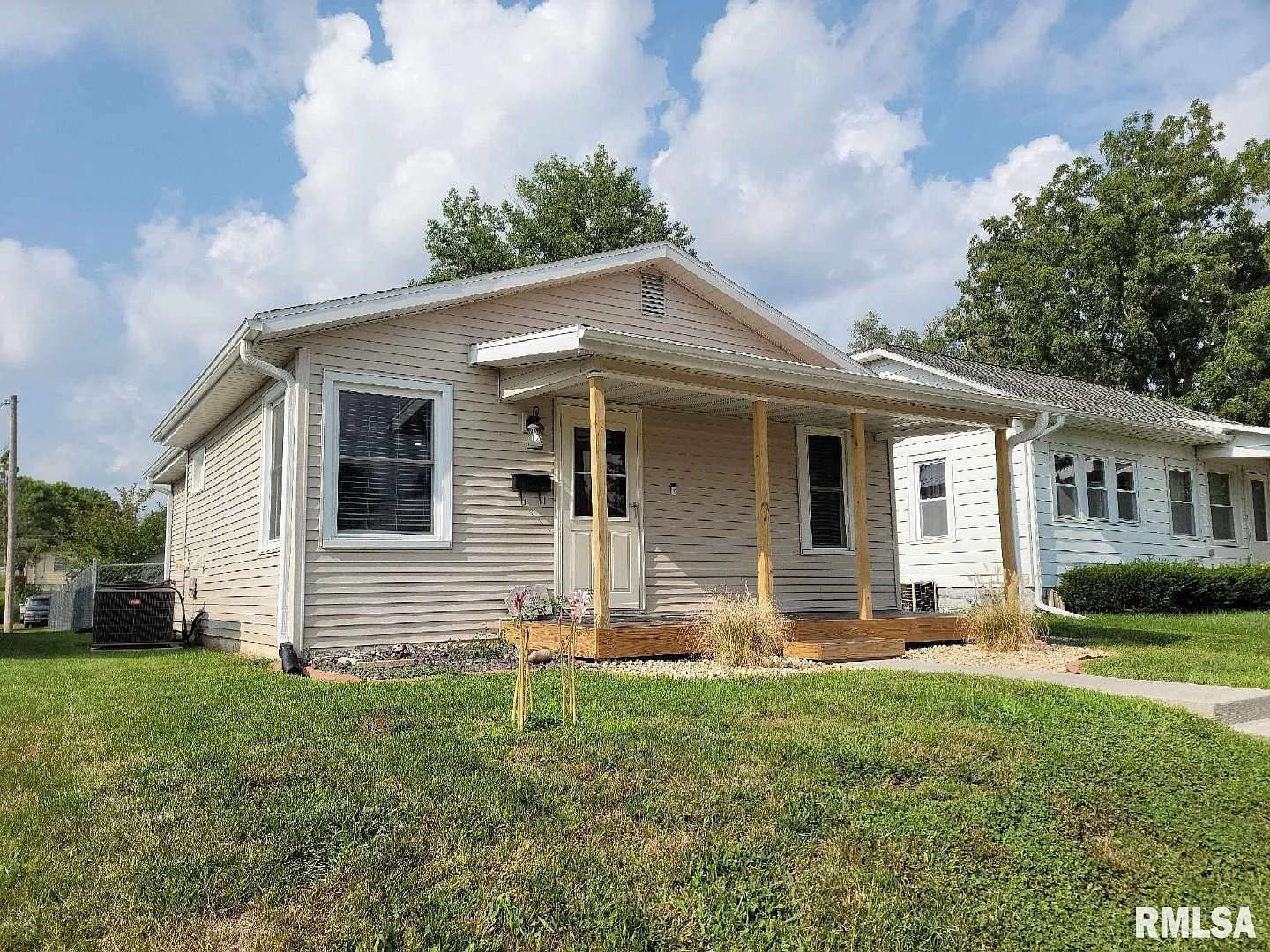 1507 Sycamore St photo 1
