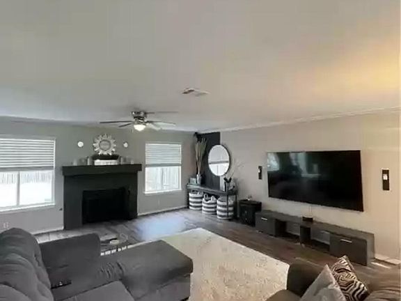 4th image of 1208 Gazania Dr