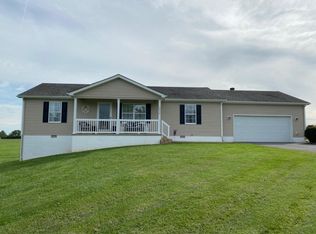 215 Rolling Meadows Dr, Lancaster, KY 40444