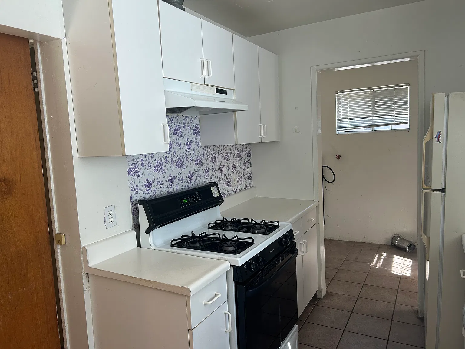 3 bed, 1246 sqft, $4,850 — Photo 3
