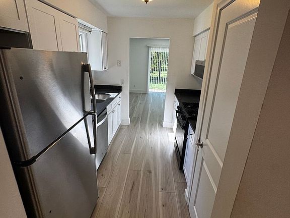 5th image of 5725 Pine Rdg