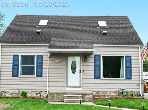 27015 W Huron River Dr, Flat Rock, MI 48134