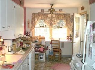 214 Chapel Rd, Wheeling, WV 26003