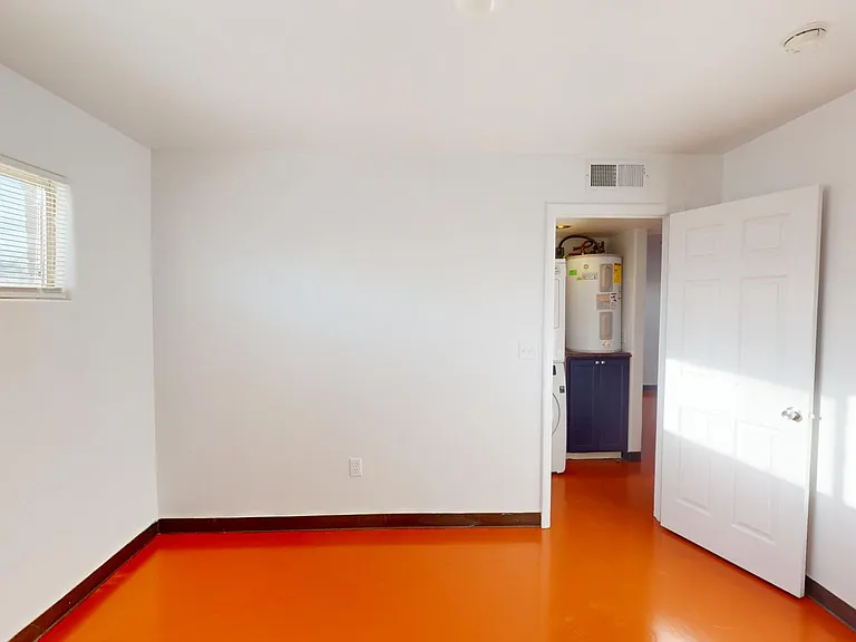 Renovated & Loaded 2 Bed Apts in Ridgecrest- Best Nat. Light in ABQ — Photo 17