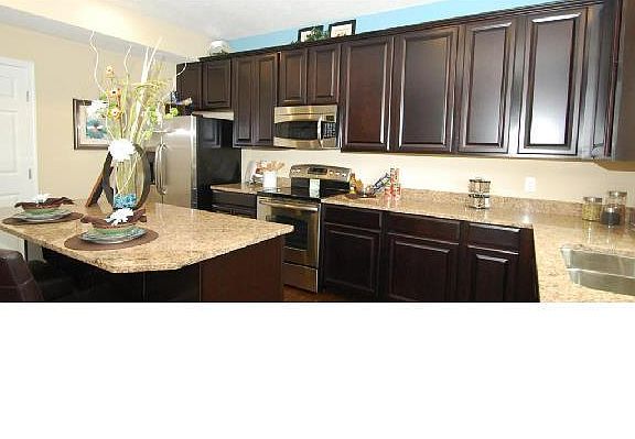 4th image of 1258 Carrick Ct