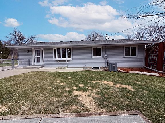 5th image of 8254 Hearthside Rd S