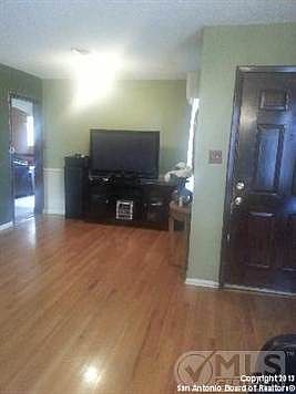 3rd image of 102 Enchanted Dr